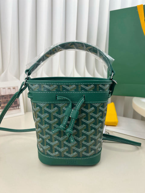 Goyard Petit Flot