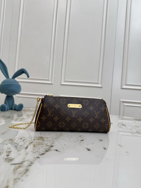 Pochette Eva handbag