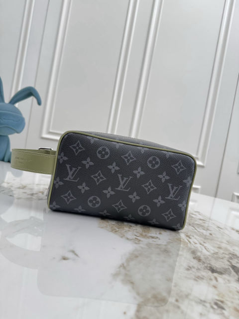 Locker Dopp Kit Toilet Bag