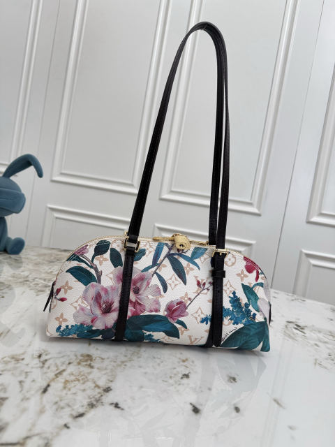 Squire East West Handbags