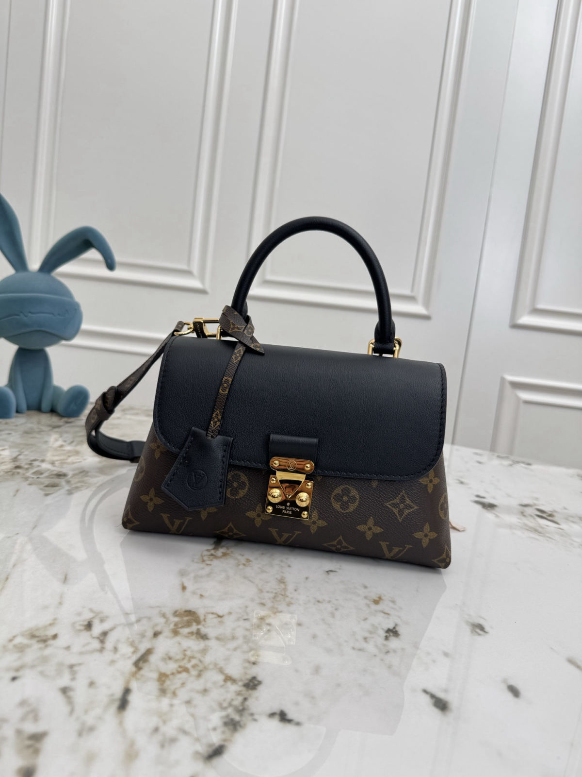 Madeleine BB handbag