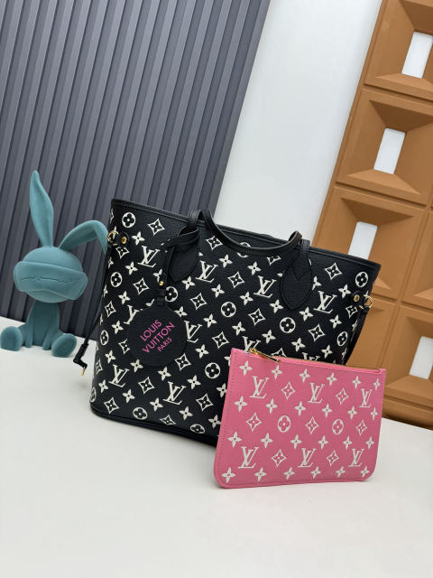 Neverfull Medium Handbag