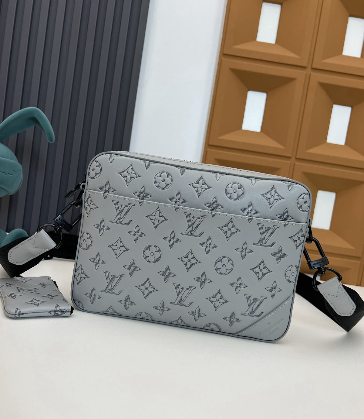 messenger bag