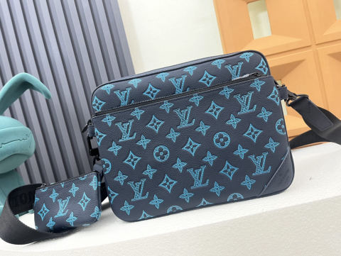 messenger bag