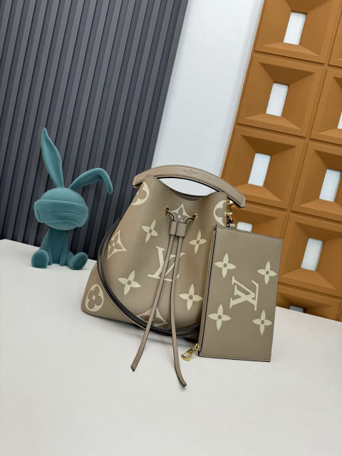 N��oNo�� Medium Bucket Bag
