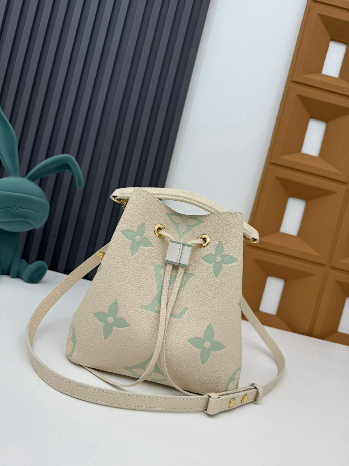 N��oNo�� BB handbag