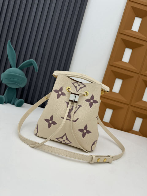 N��oNo�� BB handbag