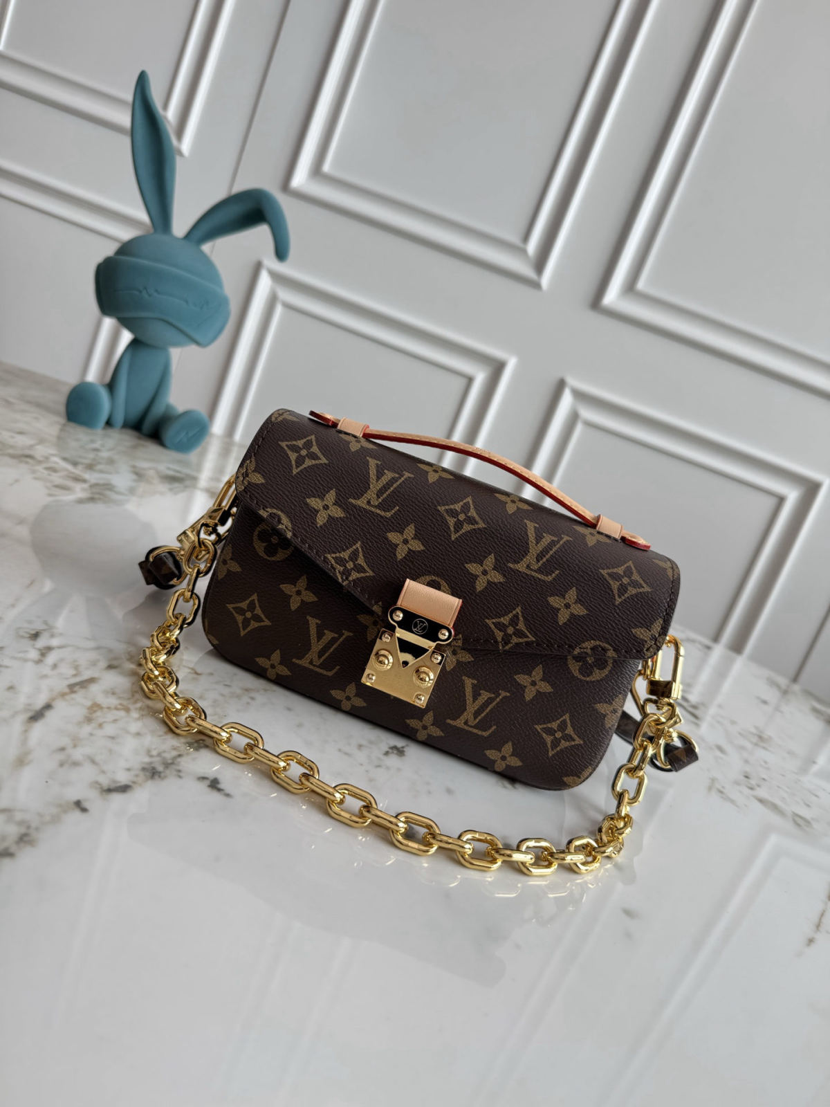 Pochette M��tis East West handbag