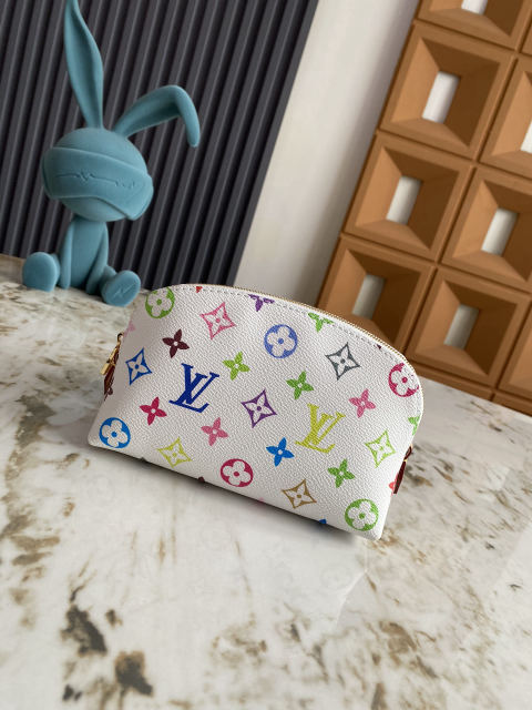 Monogram print