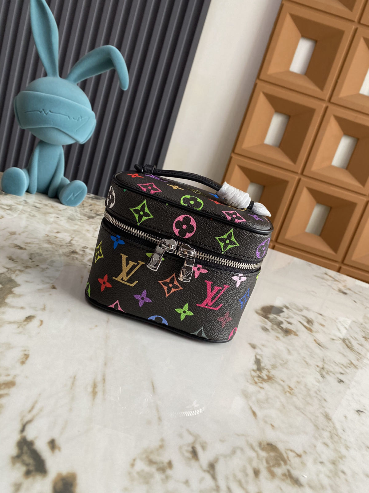 Nice mini Nano makeup bag