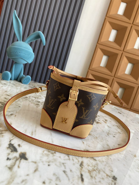 No�� Purse handbag