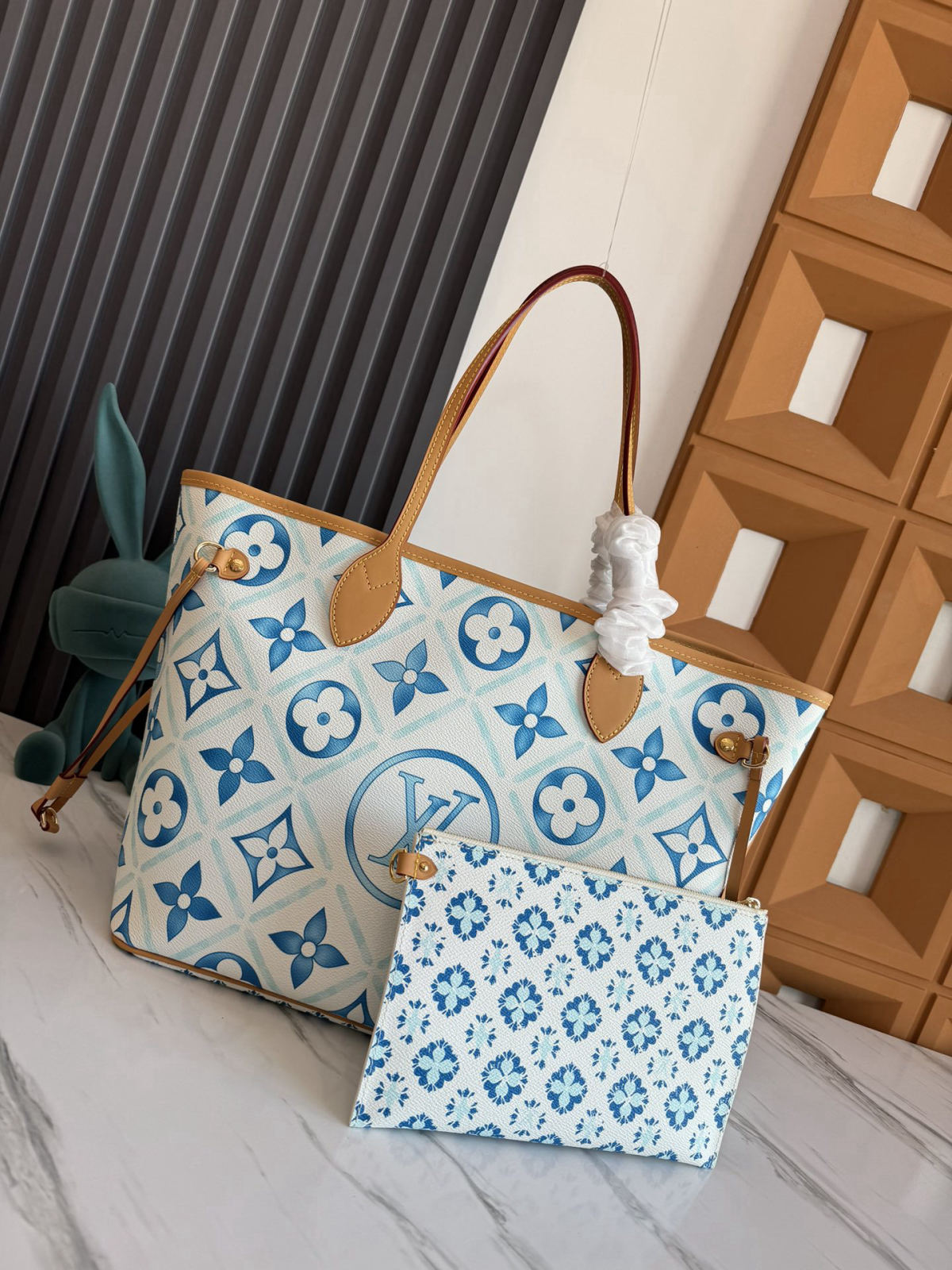 Neverfull Medium Handbag