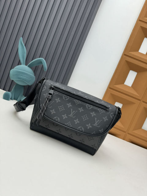 Pulse messenger bag