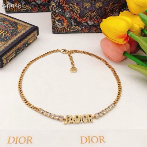 DIOR letter necklace