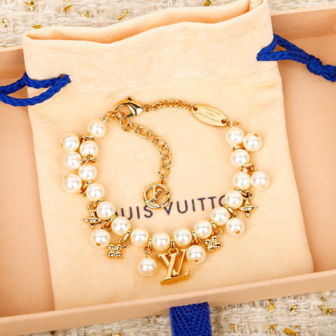 LV floral pearl bracelet