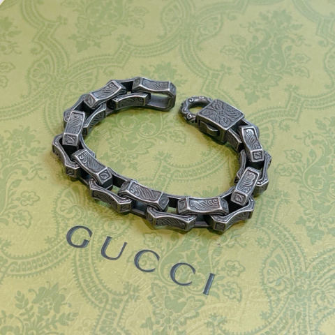 Gucci bracelet
