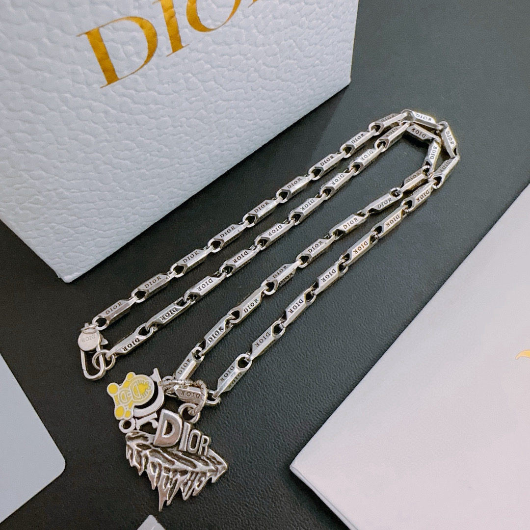 DIOR bracelet