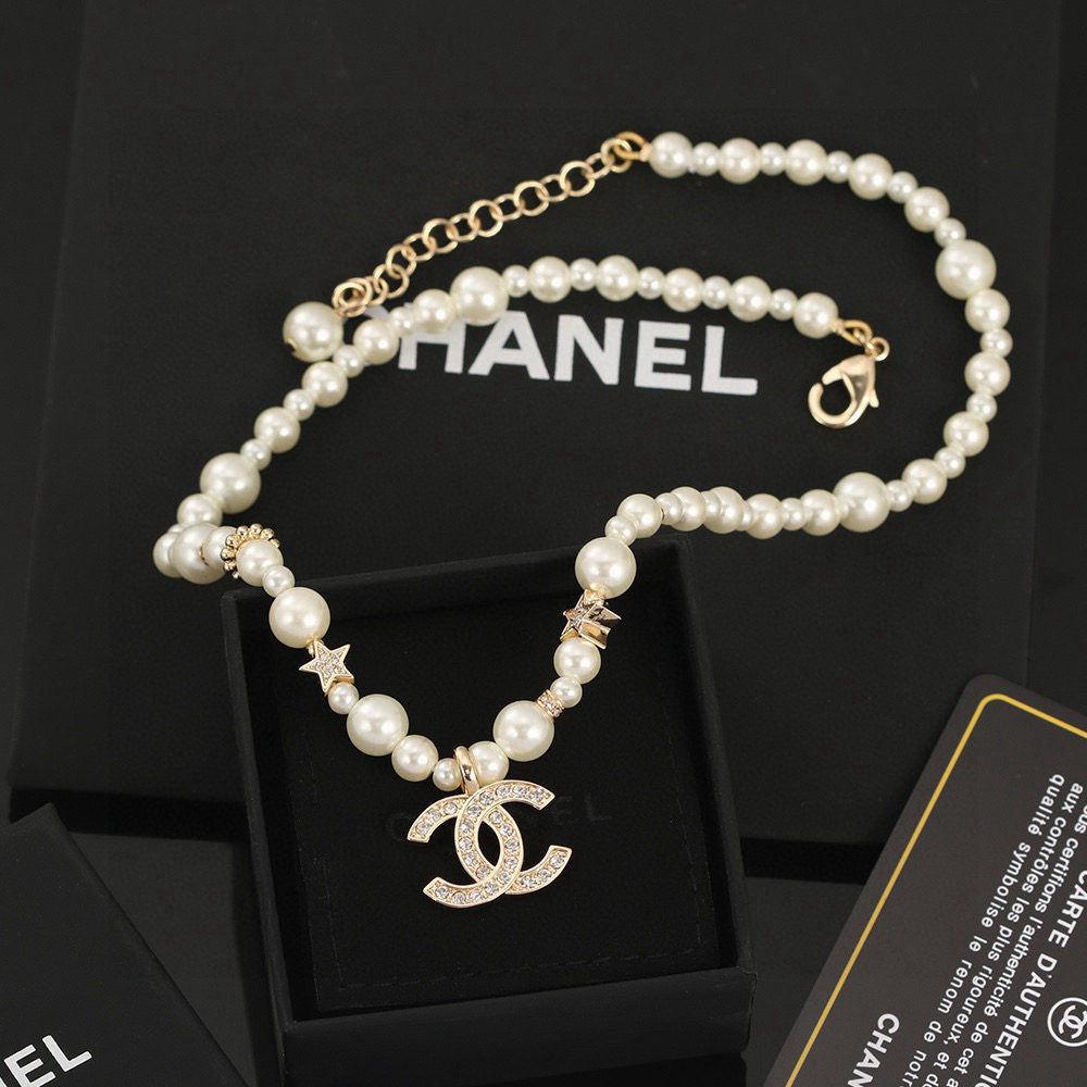 Chanel necklace (collarbone chain)