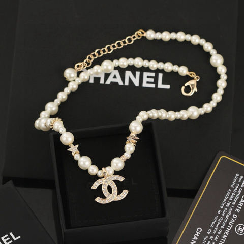 Chanel necklace (collarbone chain)