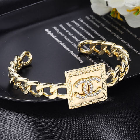 Chanel full diamond double C bracelet