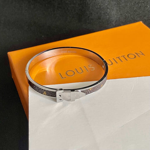 LV unisex belt buckle bracelet