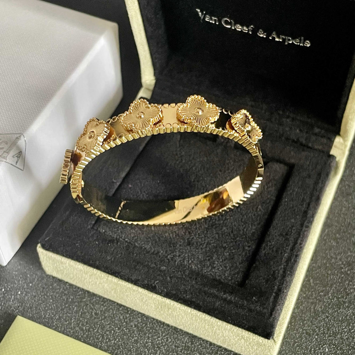 VCA Clover Narrow Bracelet