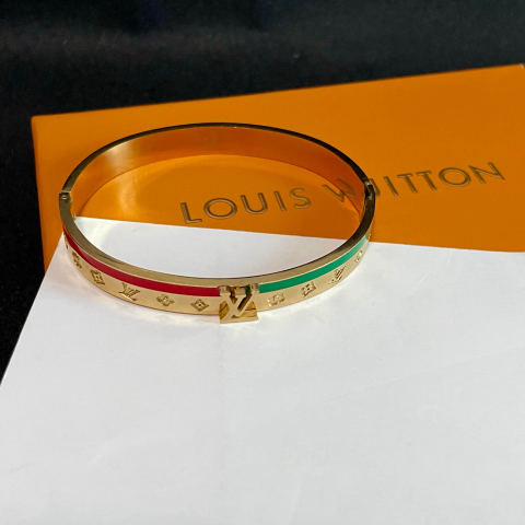 LV logo print four-leaf clover carved ribbon bracelet