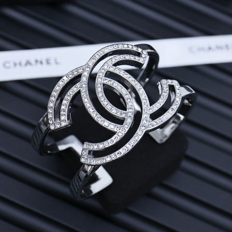 Chanel full diamond double C logo bracelet