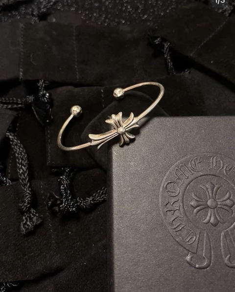 Chrome Hearts Classic Retro Cross Bracelet