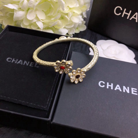 Chanel open bangle