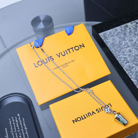 LV CUP pendant